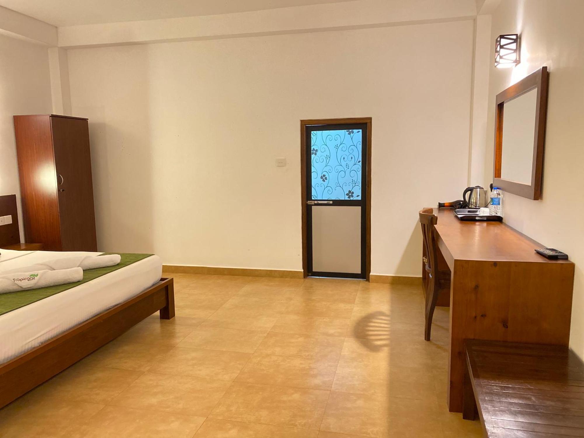Tropicara Resort 锡吉里亚 外观 照片